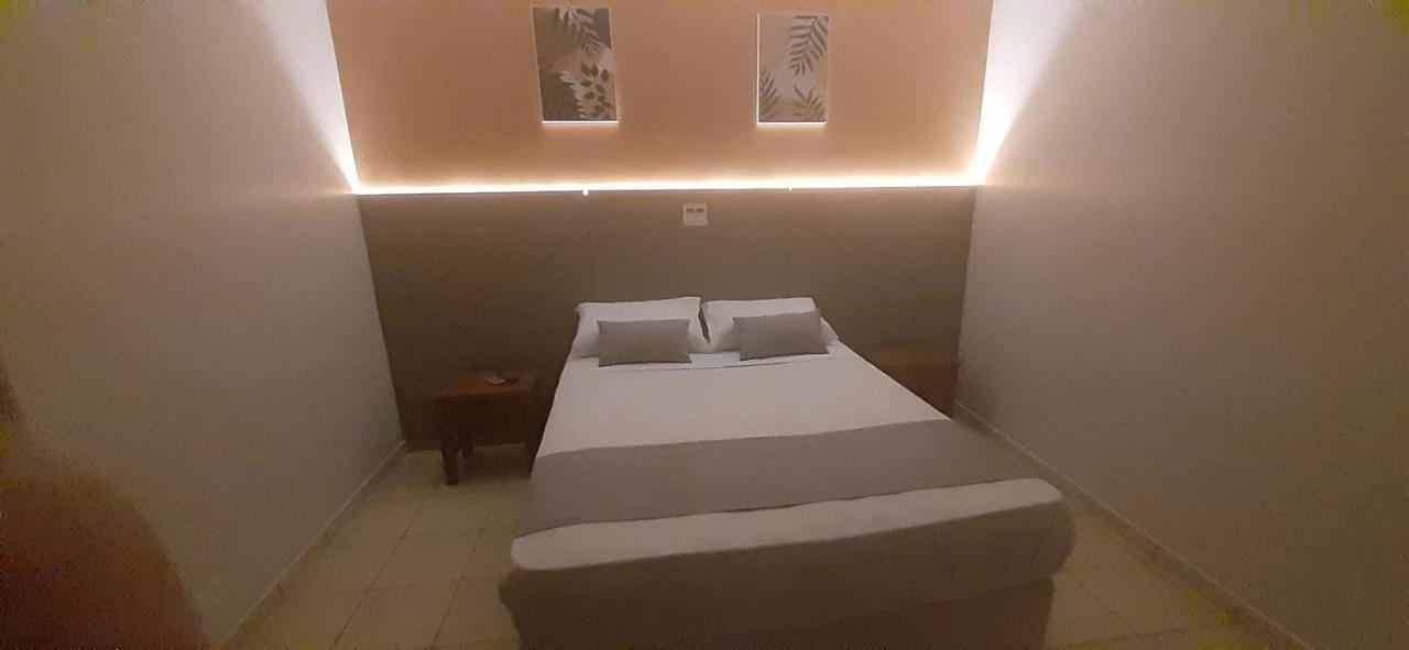 Liv Hotel Pôrto Ferreira Екстериор снимка