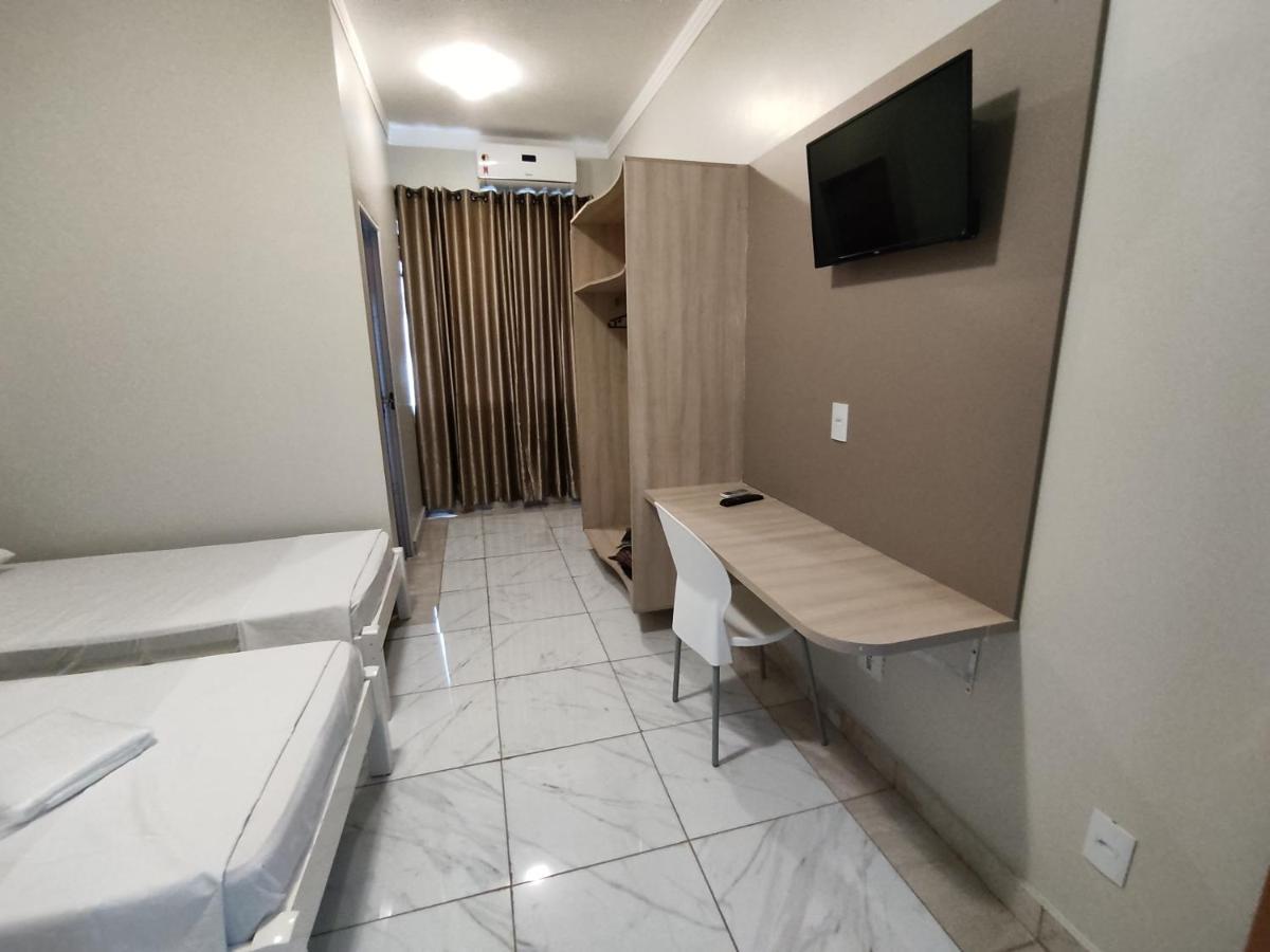 Liv Hotel Pôrto Ferreira Екстериор снимка