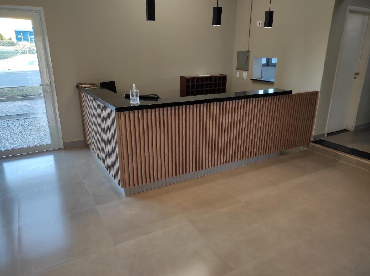 Liv Hotel Pôrto Ferreira Екстериор снимка
