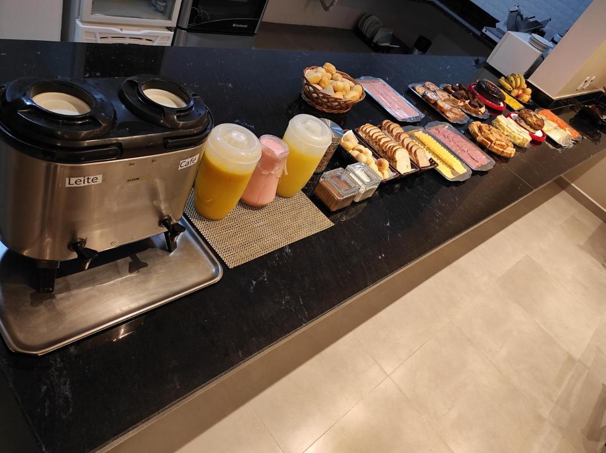 Liv Hotel Pôrto Ferreira Екстериор снимка