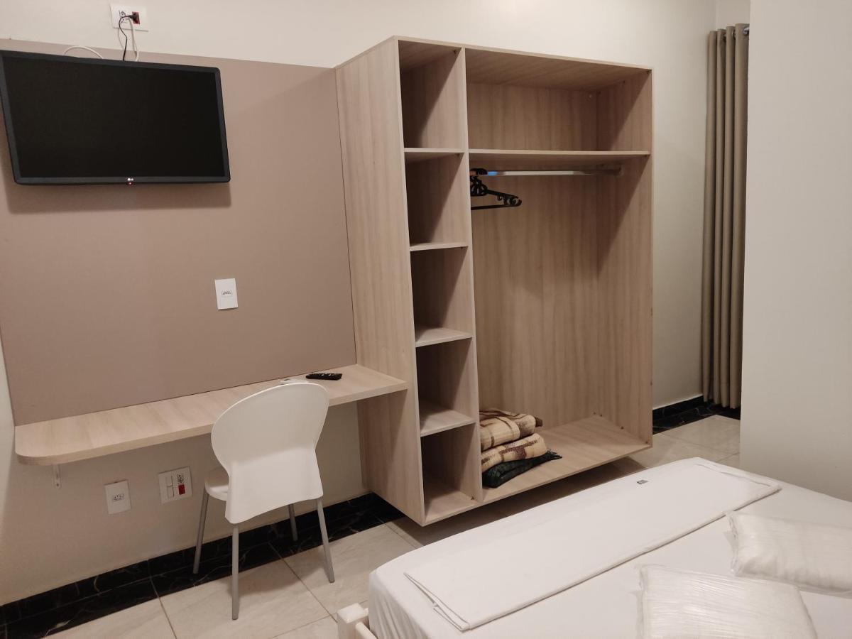 Liv Hotel Pôrto Ferreira Екстериор снимка