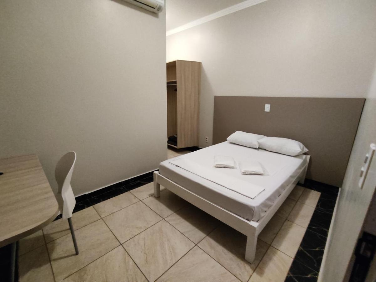 Liv Hotel Pôrto Ferreira Екстериор снимка