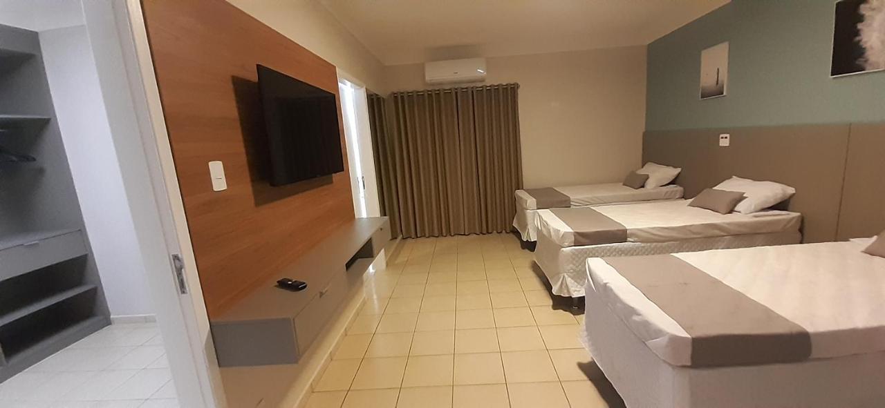Liv Hotel Pôrto Ferreira Екстериор снимка
