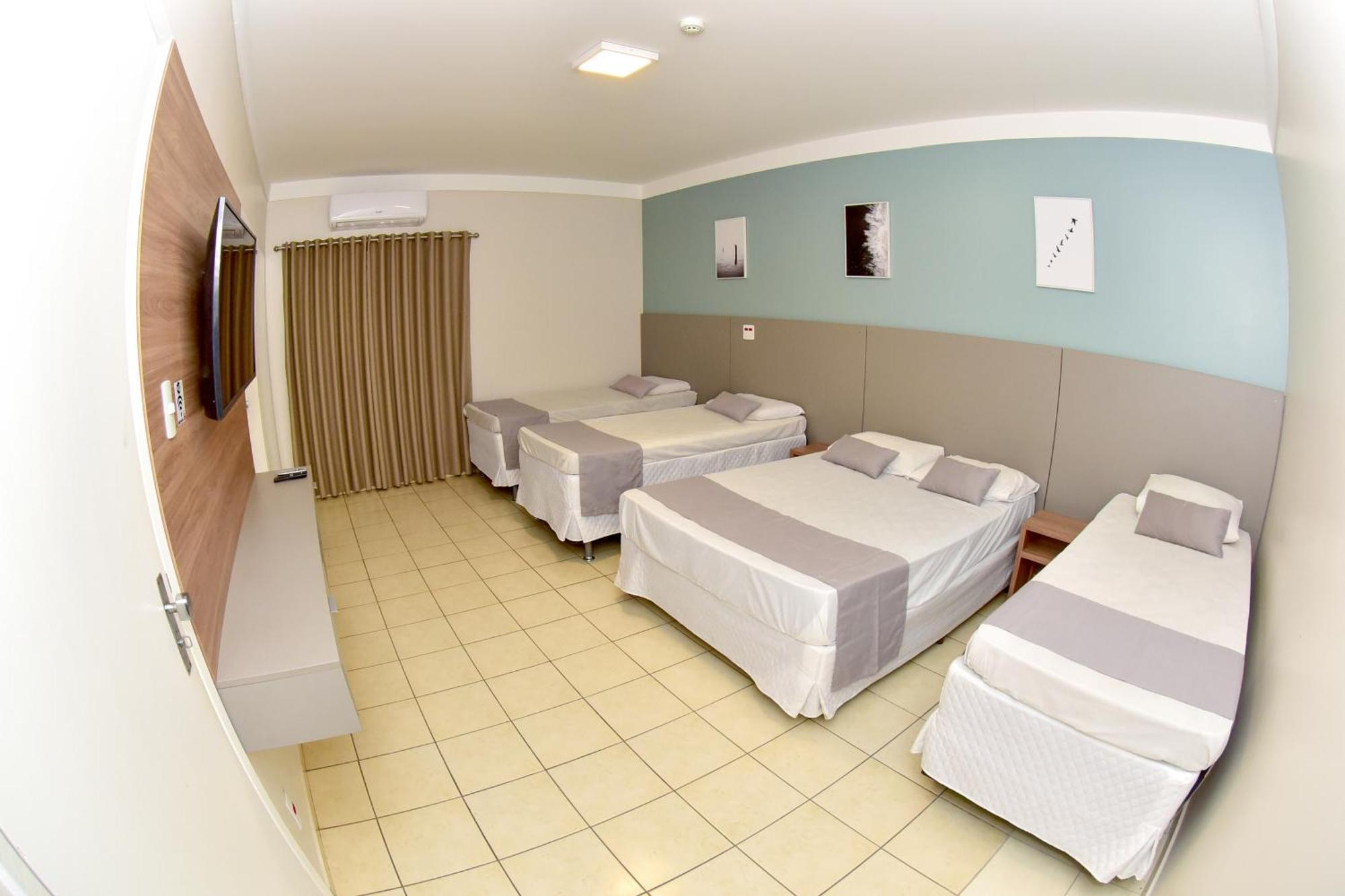Liv Hotel Pôrto Ferreira Стая снимка