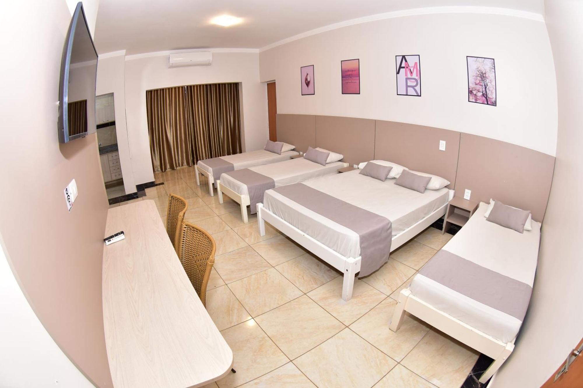 Liv Hotel Pôrto Ferreira Стая снимка